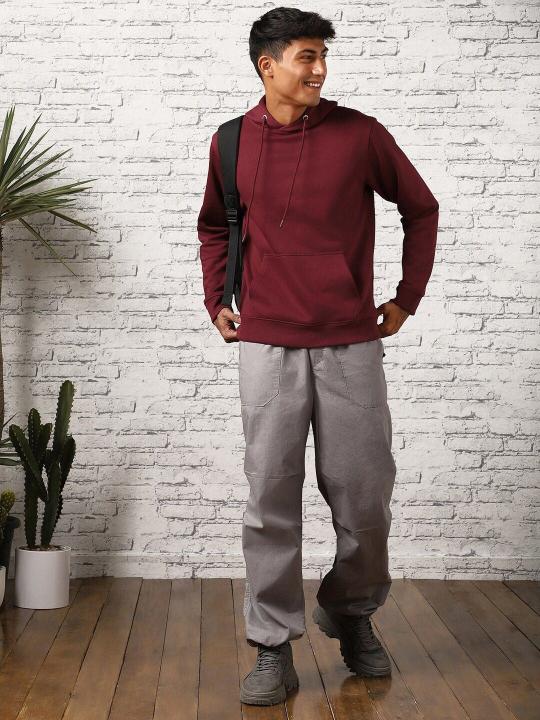 Men Hooded Long Sleeve Sweatshirt – Stylish Cotton Pullover Hoodie for Men in Pakistan | PRINDA