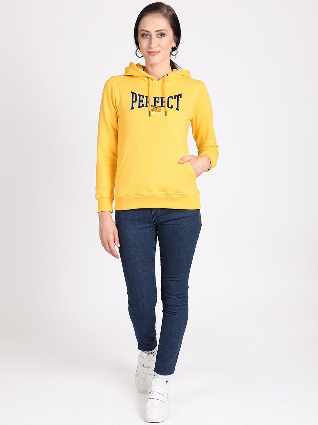 Garfield Printed Hooded Pullover Yellow Hoodie for Women – Casual Streetwear Pakistan | PRINDA