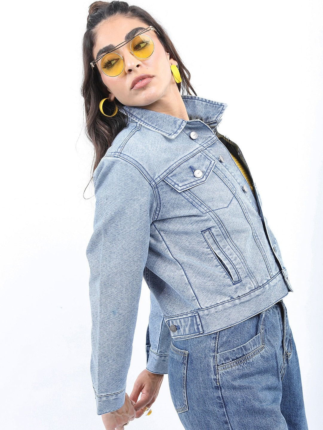 Washed Spread Collar Crop Denim Jacket – Breathable Crop Trucker for Pakistan | PARINDA