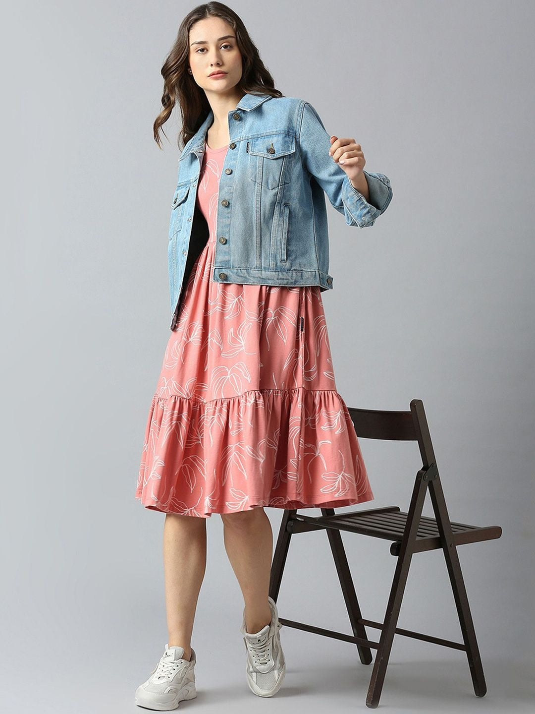 Women Washed Lightweight Outdoor Denim Jacket with Patchwork – Breathable Stylish Outerwear for Pakistan | PARINDA