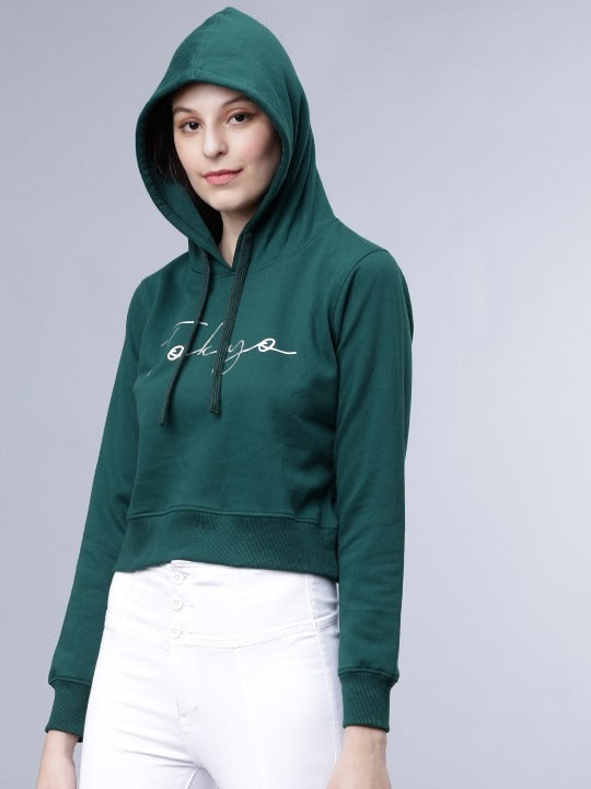 Women Green Printed Hooded Olive Green Hoodie – Stylish Winter Wear in Pakistan | PRINDA