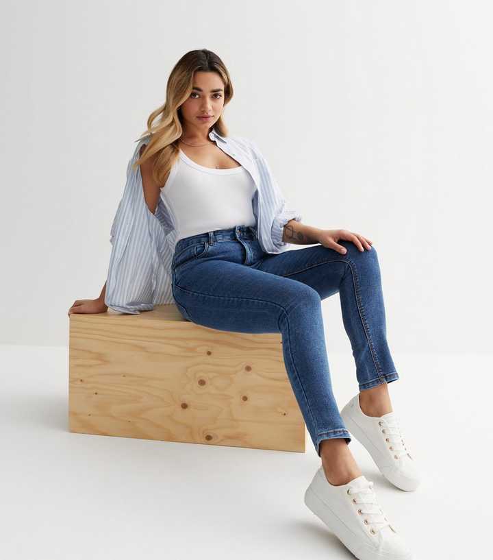 Petite Blue Mid Rise Amie Skinny Jeans - PRINDA - Jeans -