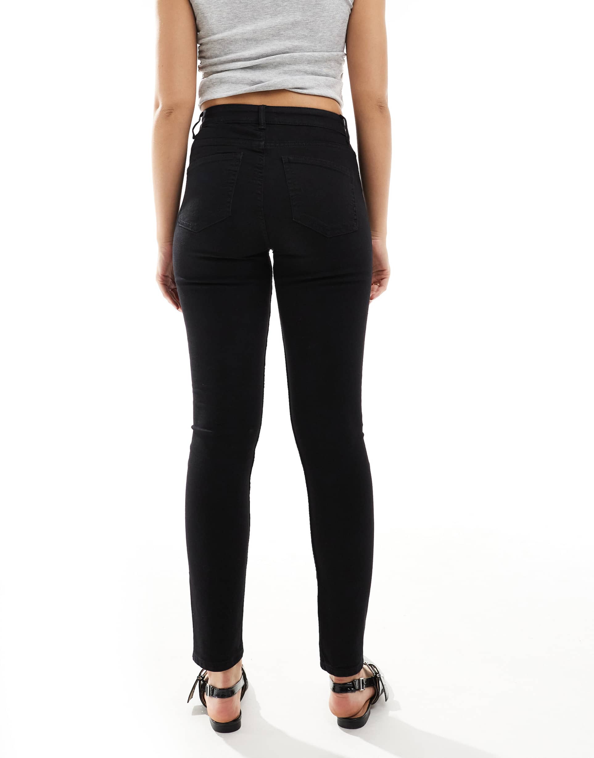 Skinny Jeans in Black – Slim Fit Stretchable Denim for Men in Pakistan | PRINDA