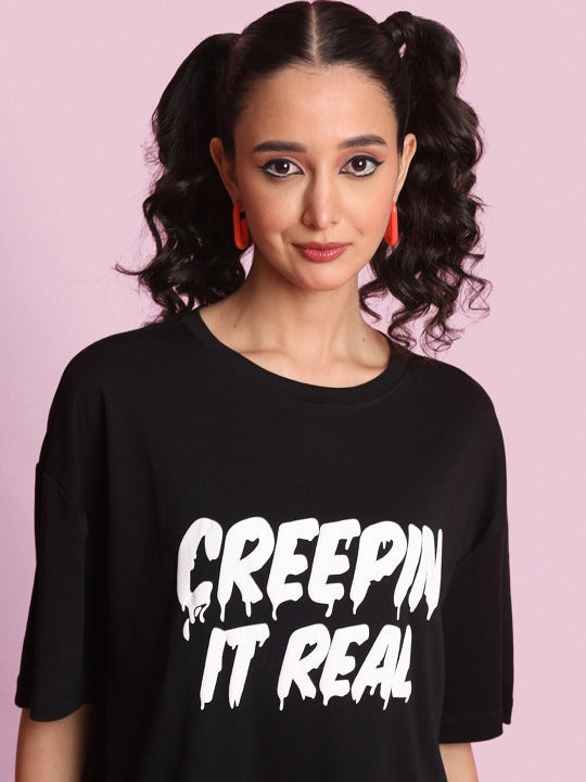 Unisex Halloween Graphic Print Round Neck Cotton Oversized T-Shirt – Trendy Festive Streetwear in Pakistan | PRINDA
