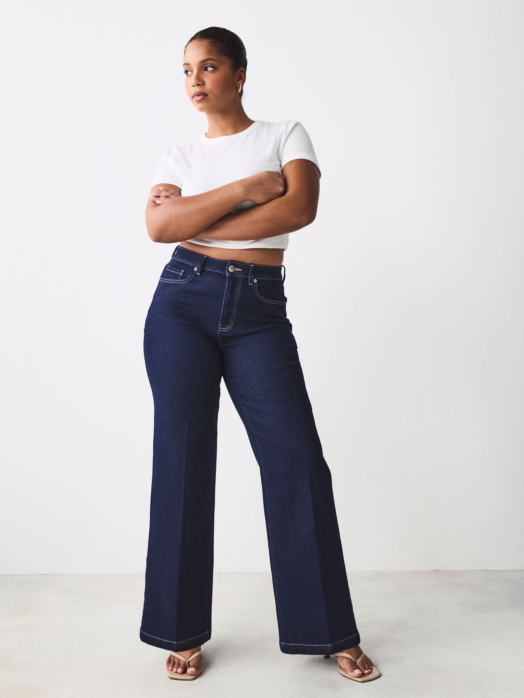 Women Rinse Hourglass Wide Leg Jeans – Trendy High-Waisted Cotton Denim for Pakistan | PRINDA