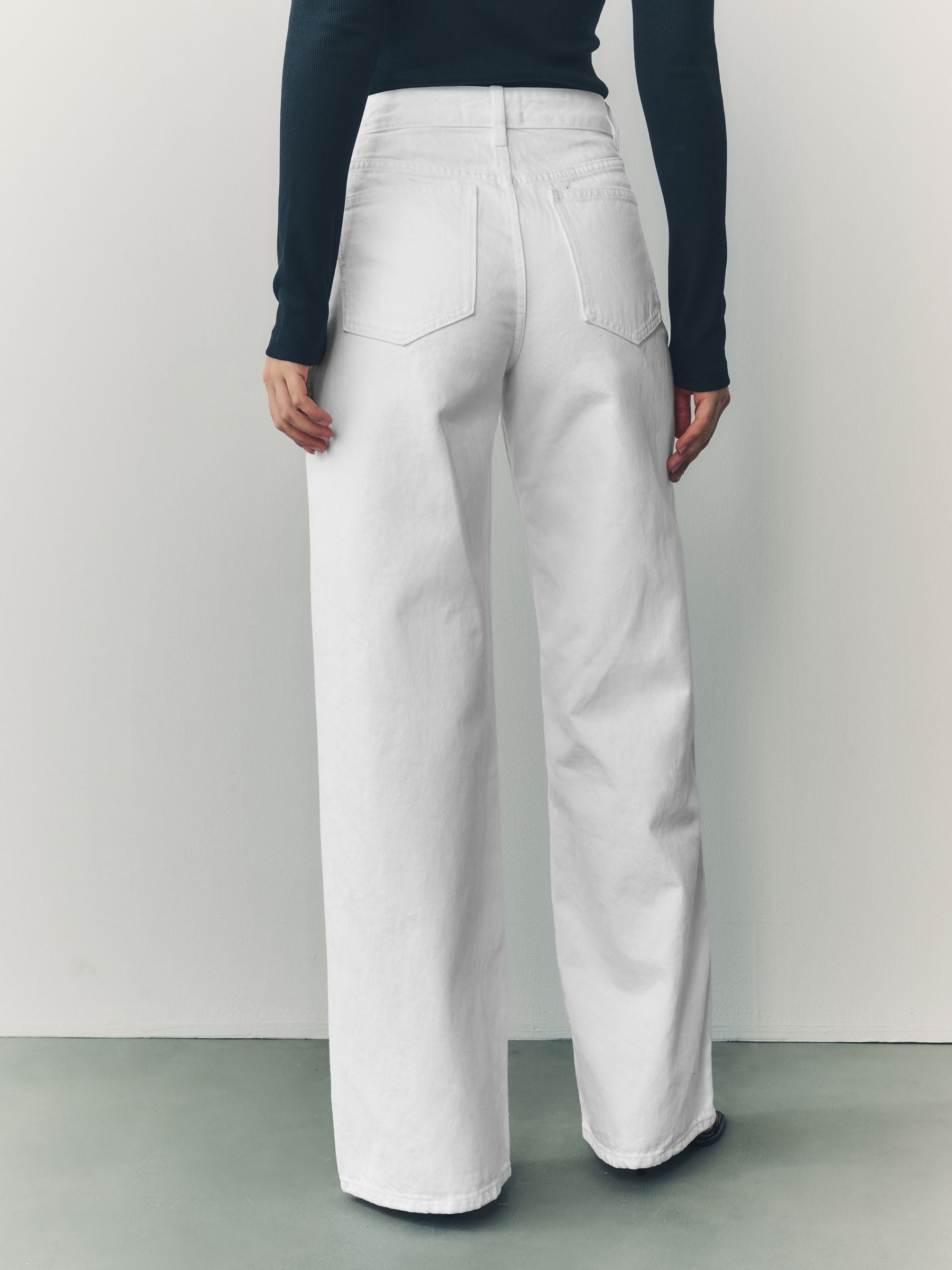Women White Wide Leg Jeans – Elegant High Waisted Denim Pants for Stylish Outfits in Pakistan | PRINDA