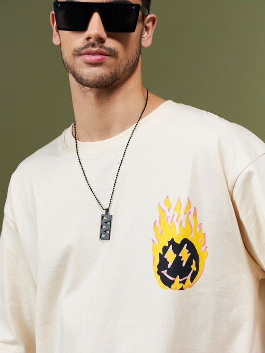 Unisex Typography Printed Pockets Boxy T-shirt – Trendy Streetwear in Pakistan | PRINDA