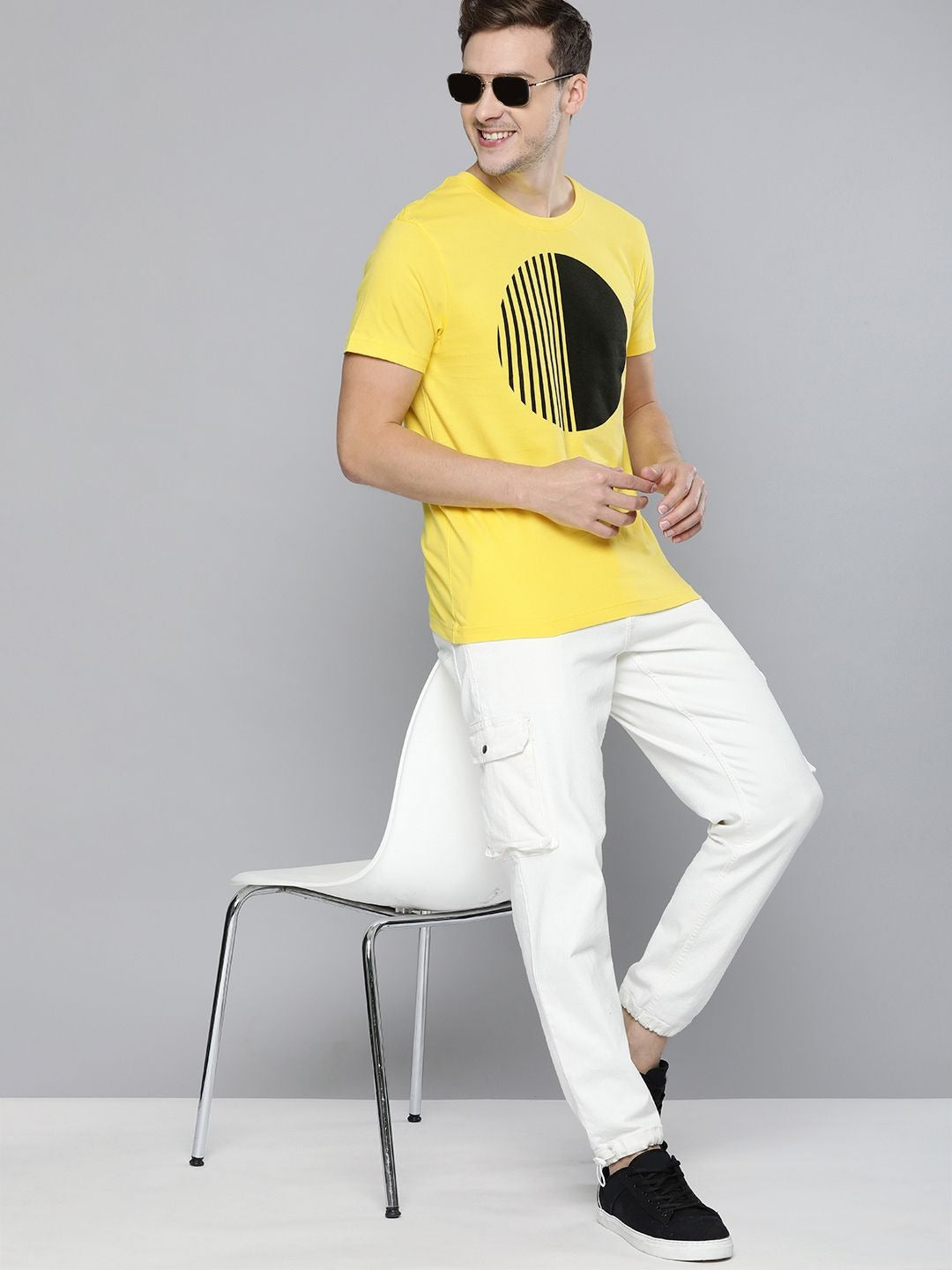 Unisex Yellow Geometrical Printed Casual T-Shirt in Pakistan | PRINDA
