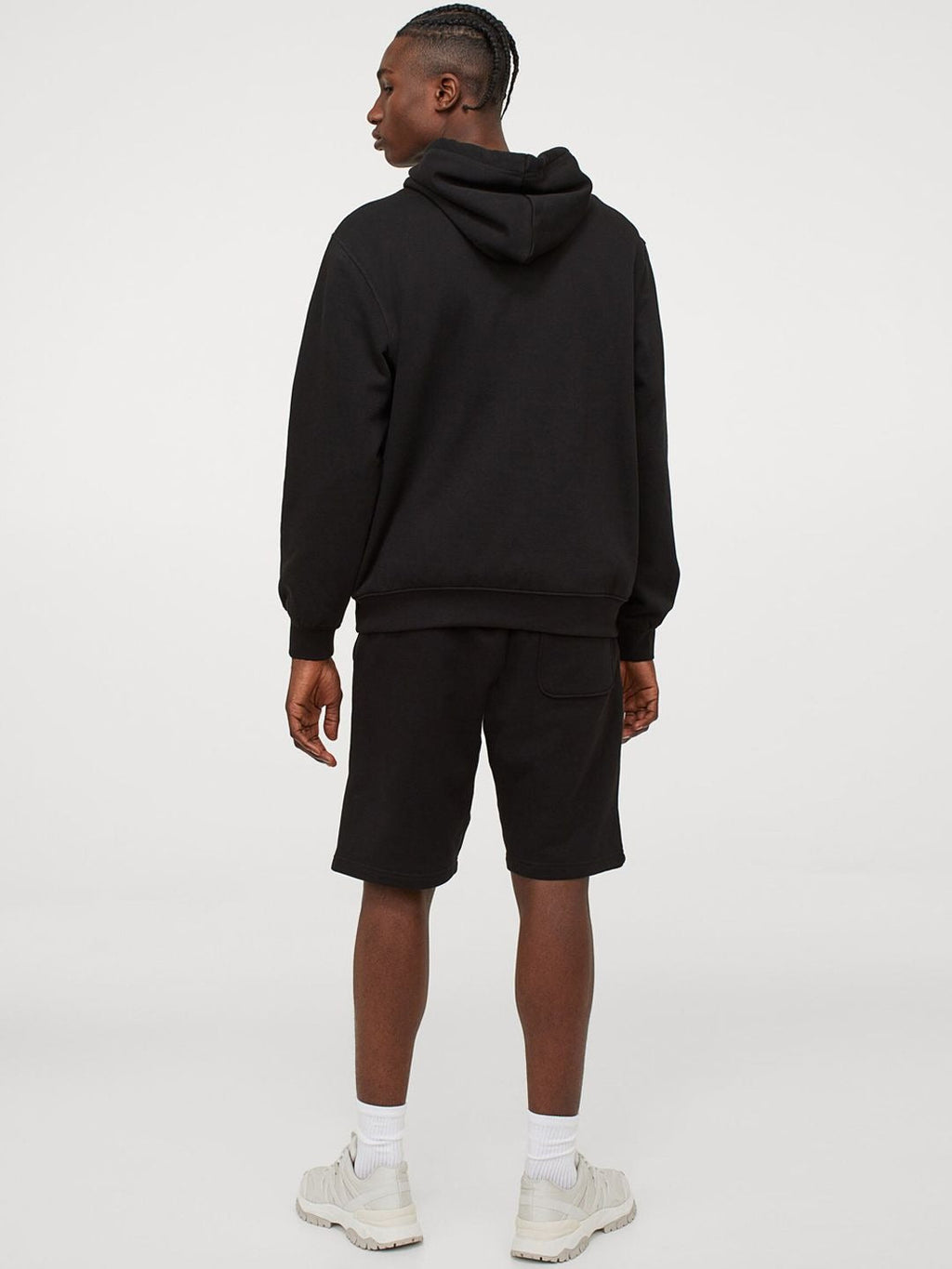 Men Black Relaxed Fit Hoodie – Comfortable Cotton Sweatshirt for Everyday Style in Pakistan | PRINDA