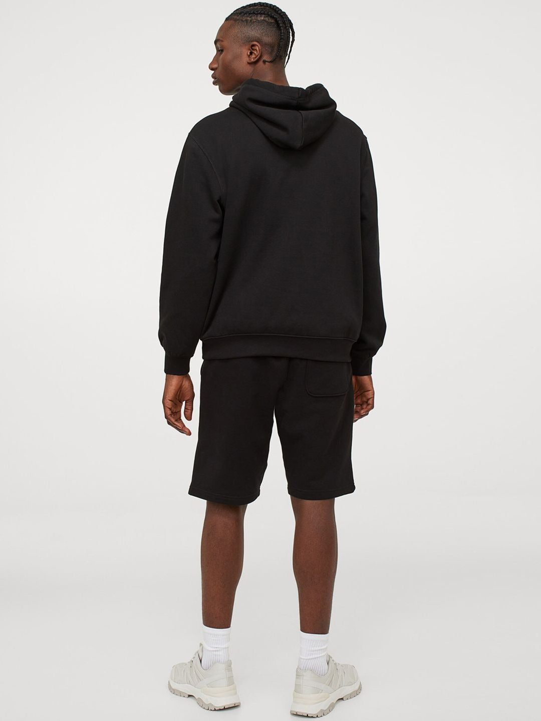 Men Black Relaxed Fit Hoodie – Comfortable Cotton Sweatshirt for Everyday Style in Pakistan | PRINDA