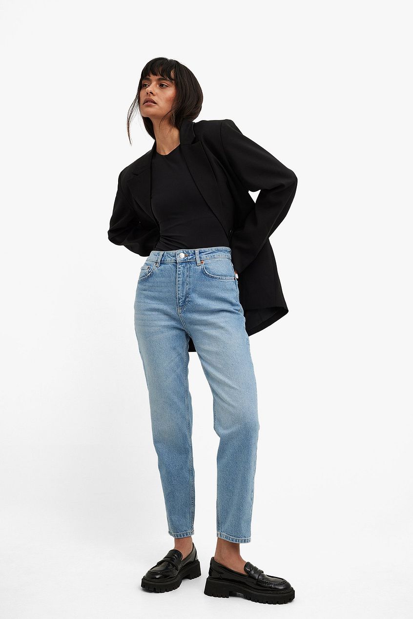 Women Mom High Waist Jeans – Comfortable High-Rise Retro Fit for Pakistan | PRINDA