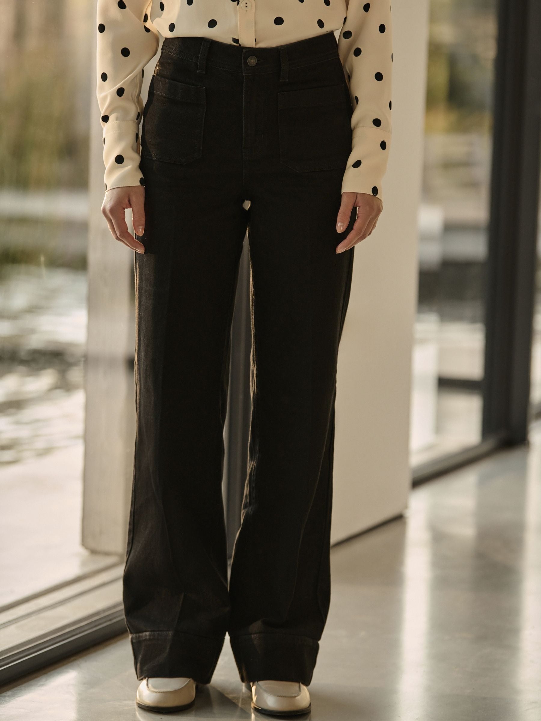 Women Black Patch Pocket Wide Leg Jeans – High Waist Loose Fit Denim Pants for Women in Pakistan | PRINDA