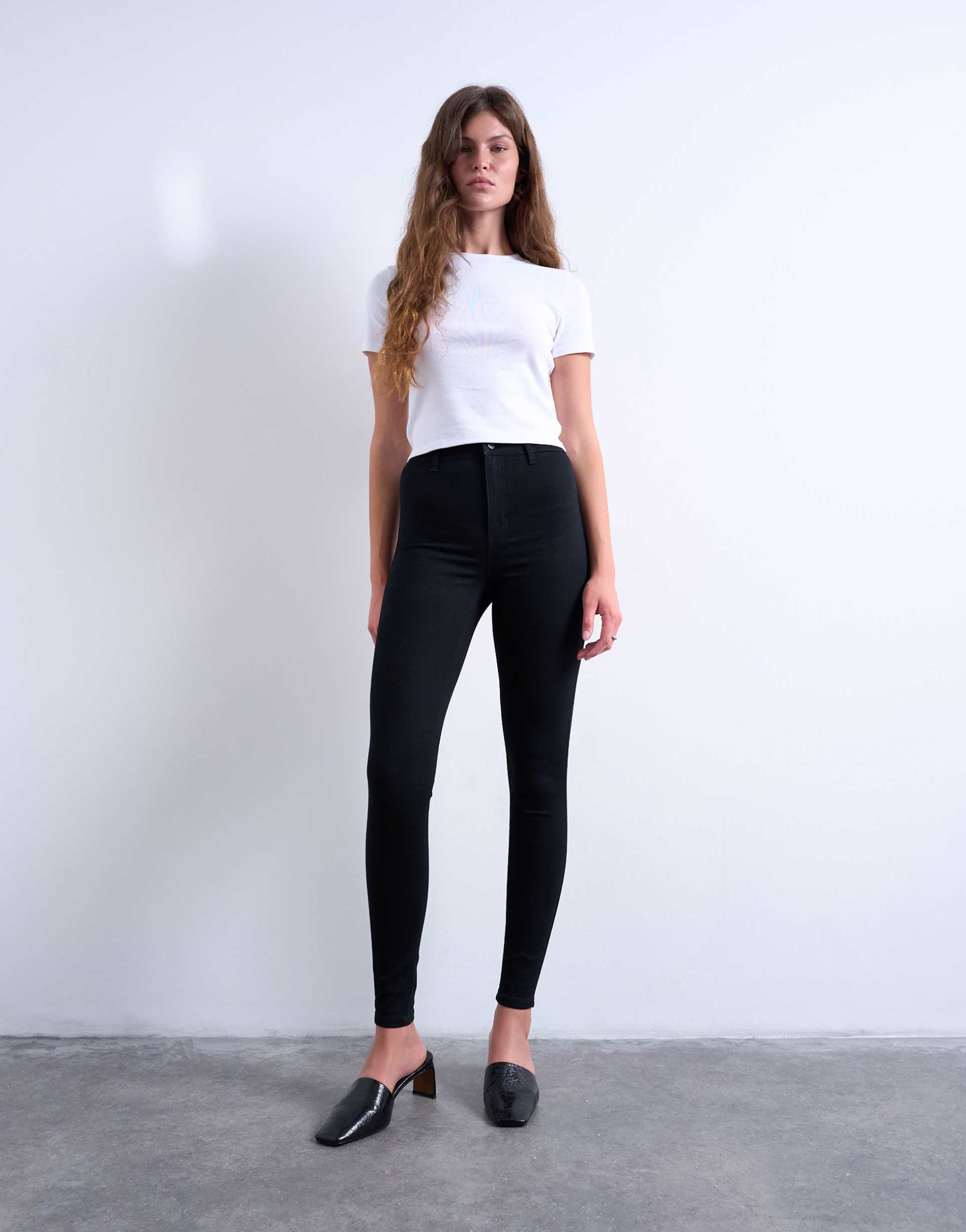Women Skinny Jean in Black – Slim Fit Stretch Denim | PRINDA