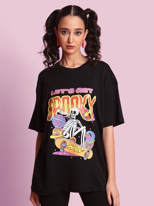 Unisex Graphic Printed Round Neck Cotton T-shirt – Trendy Streetwear for Men & Women in Pakistan | PRINDA
