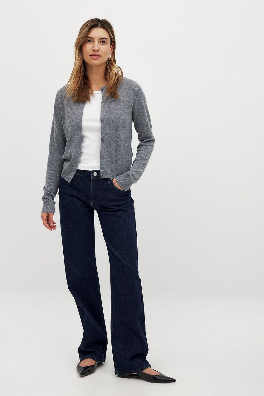 Women Mid Waist Slim Straight Denim – Slim Straight Mid-Rise Jeans for Pakistani Women | PRINDA