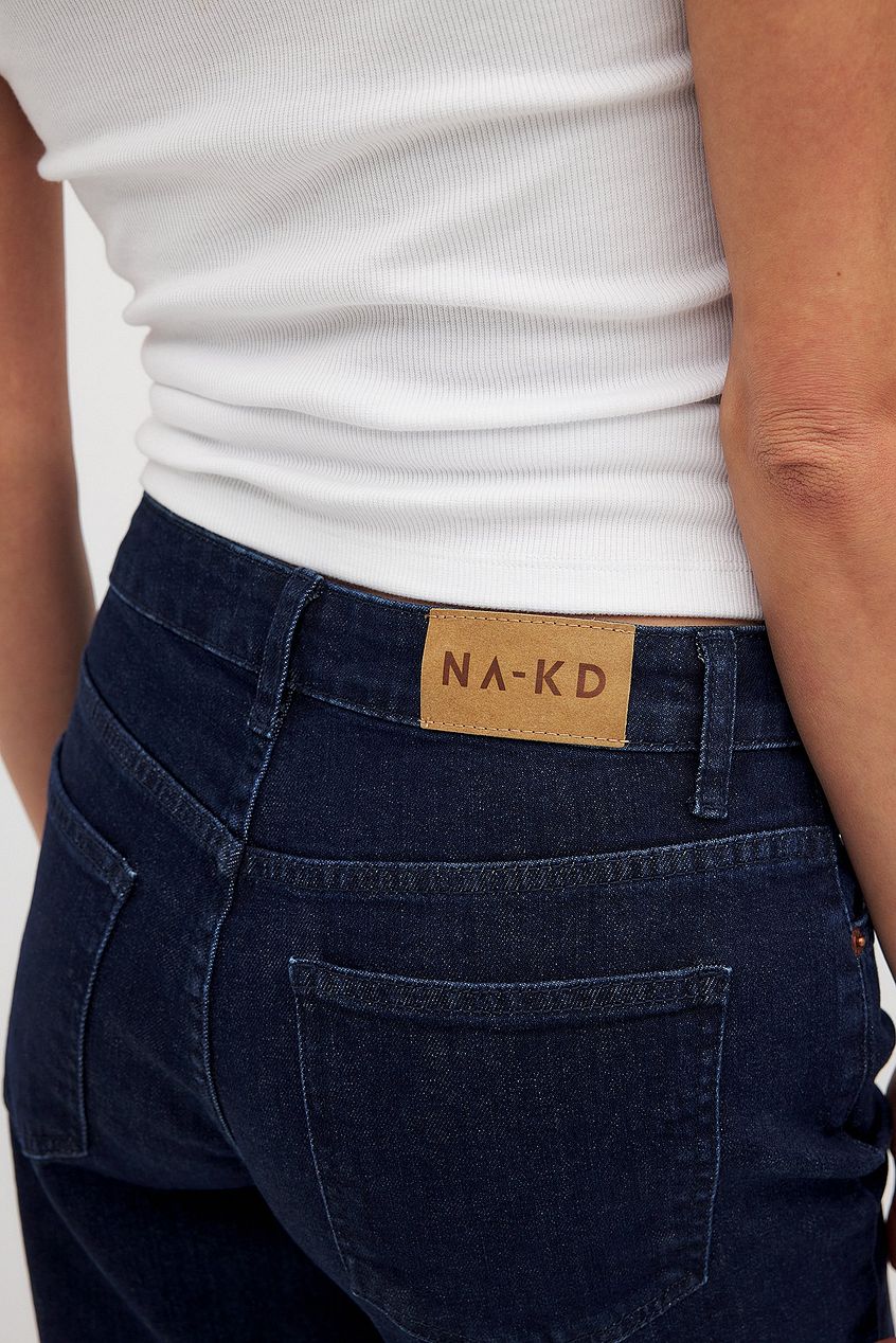 Women Mid Waist Slim Straight Denim – Slim Straight Mid-Rise Jeans for Pakistani Women | PRINDA