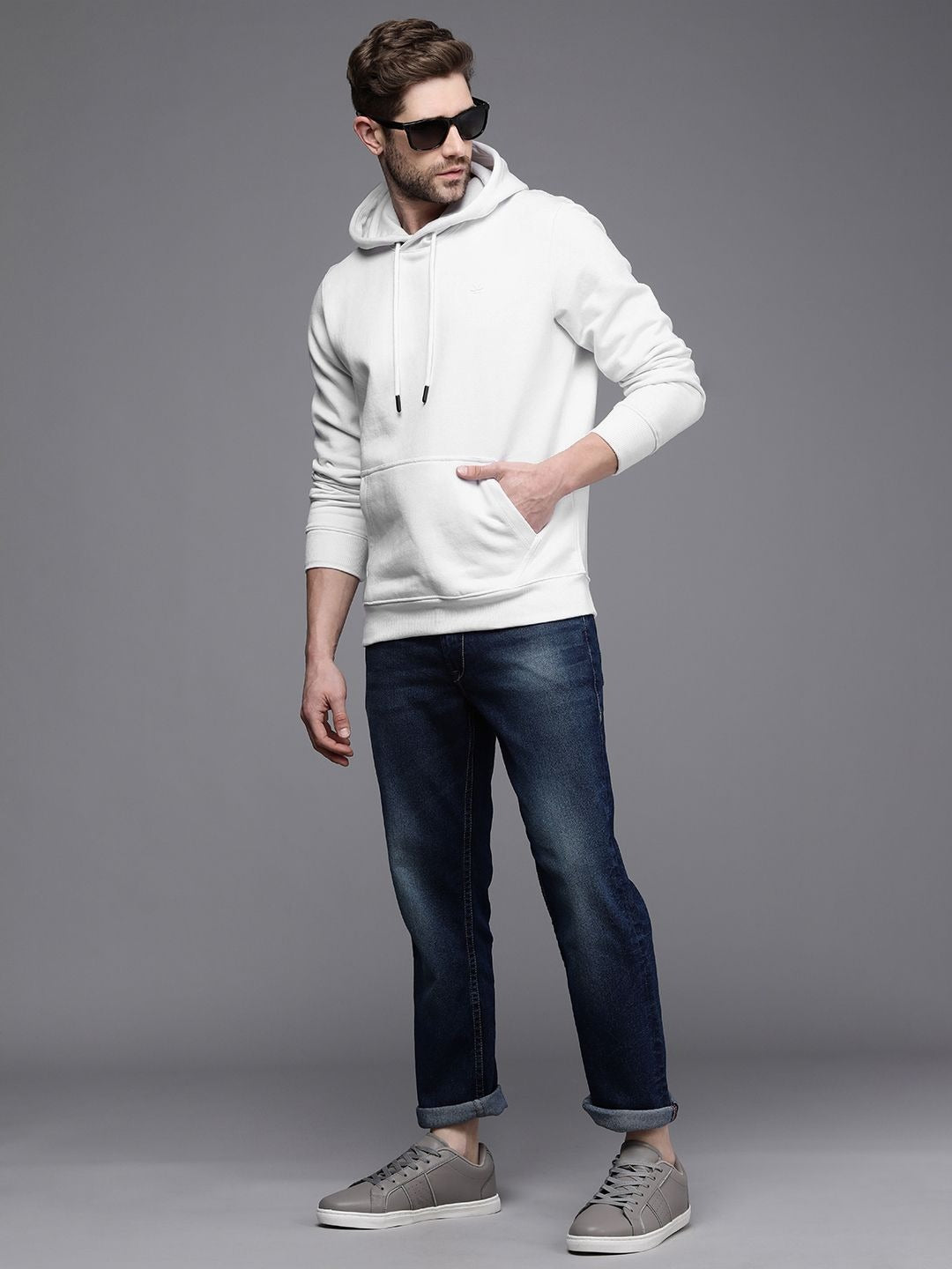 Men White Hooded Sweatshirt – Comfortable Cotton Hoodie for Winter in Pakistan | PRINDA