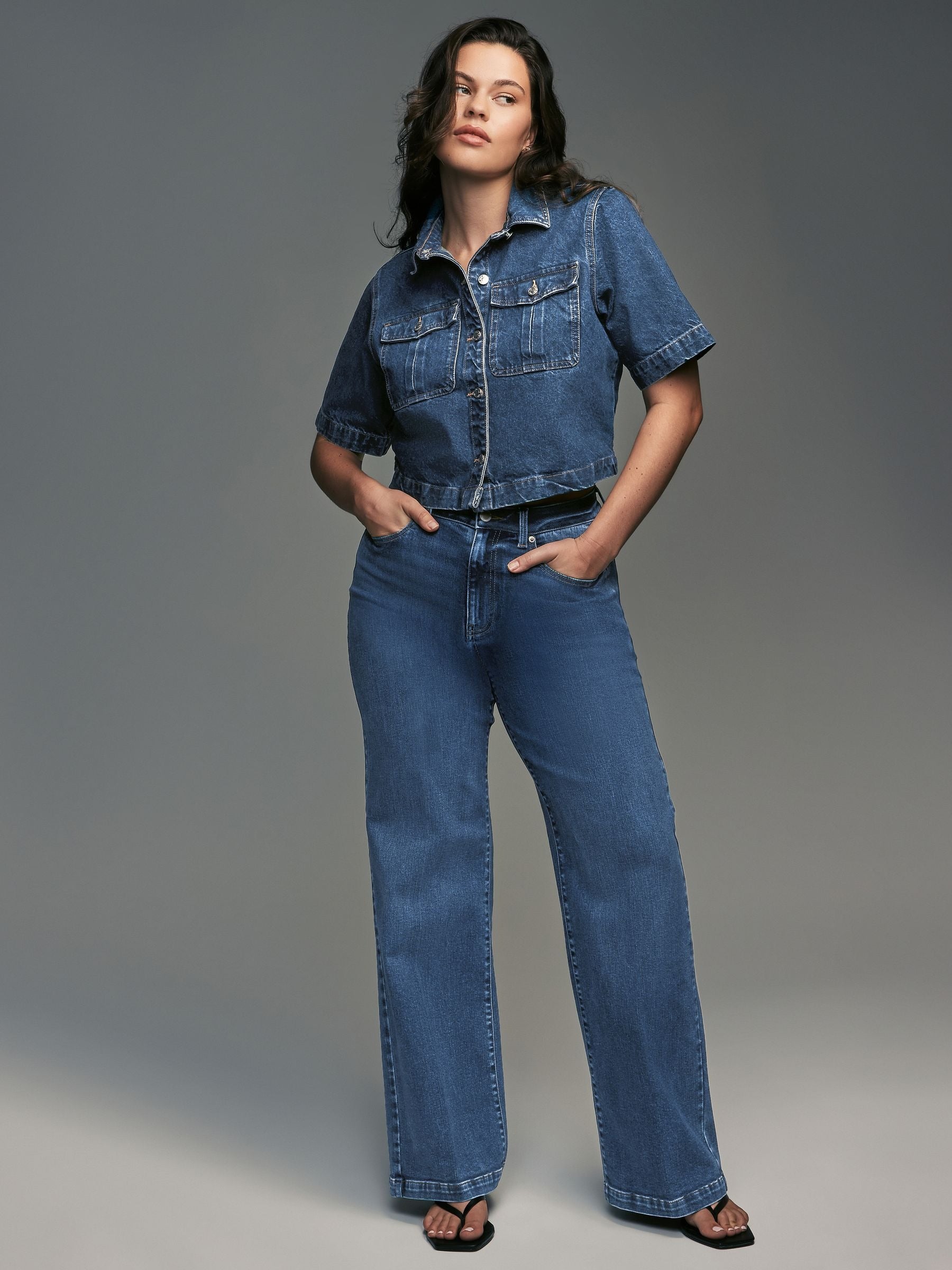 Women Dark Blue Wide Leg Hourglass Jeans – High Waist Flattering Fit Denim Pants in Pakistan | PRINDA