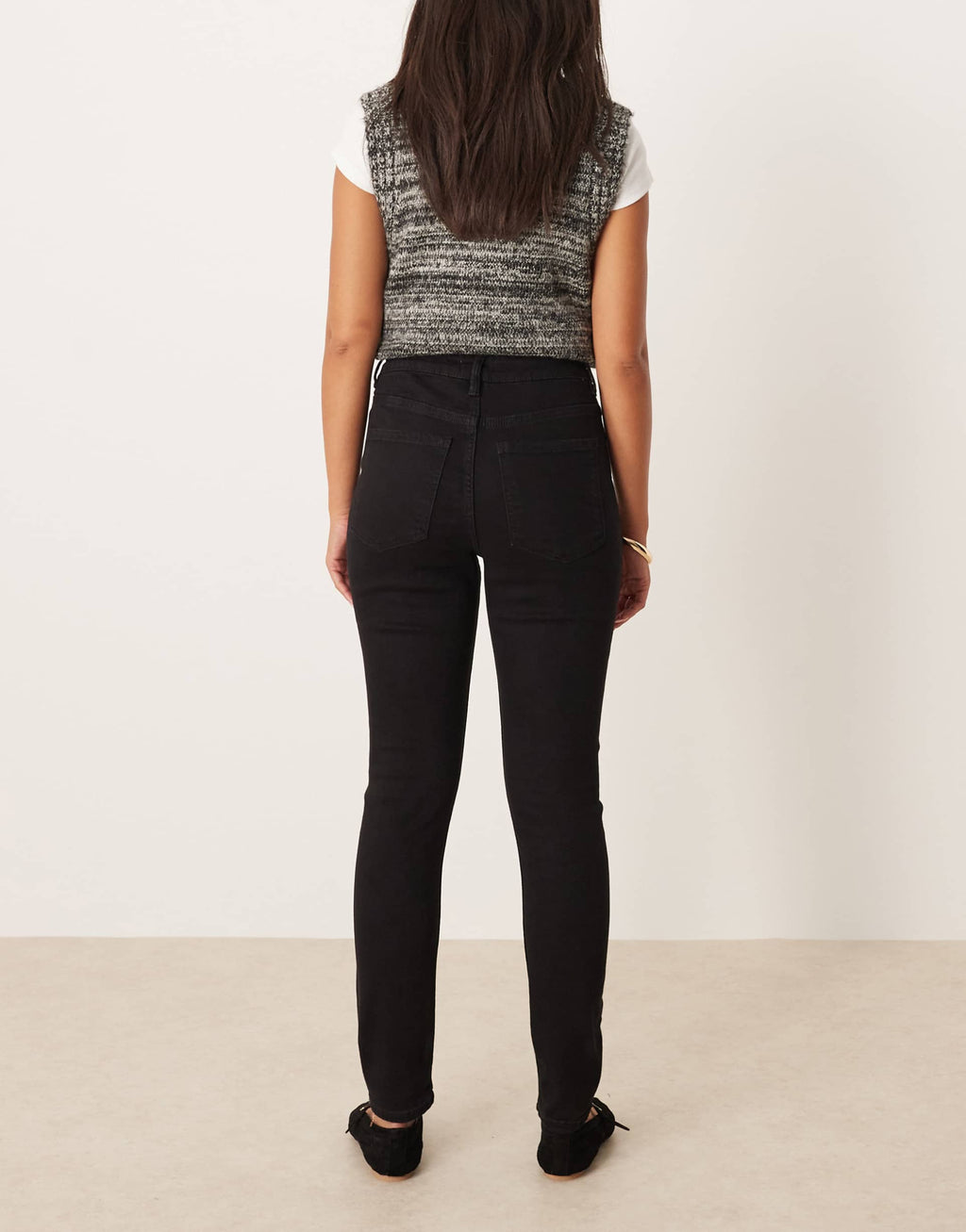 Skinny Jean in Black – Stretchable Slim Fit Denim for Men in Pakistan | PRINDA