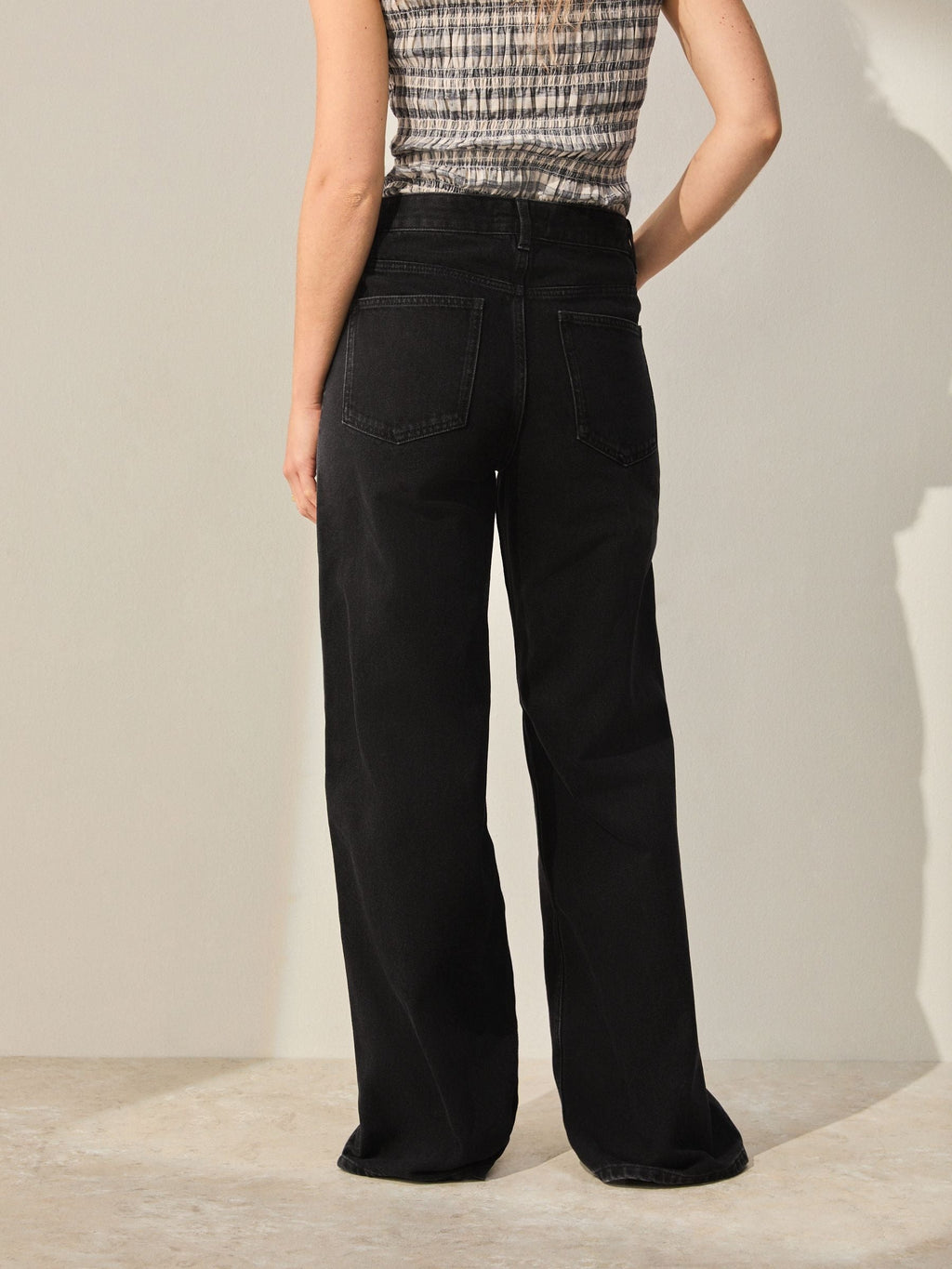 Women Black Wide Leg Jeans – Trendy High Waist Denim Pants for Pakistan | PRINDA