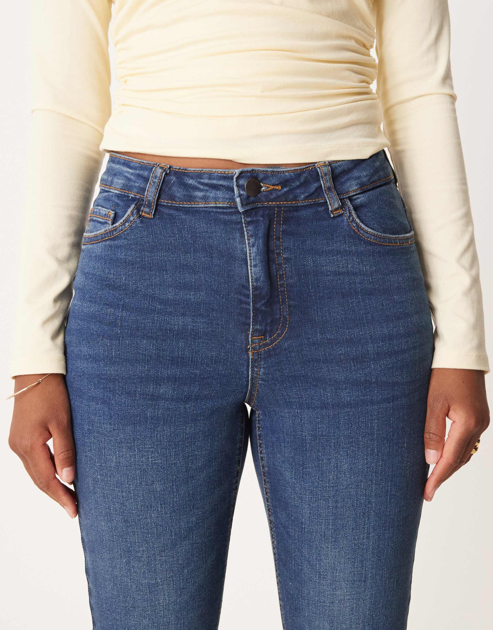 Skinny Jeans in Mid Blue Denim – Slim Fit Stretchable Jeans for Men in Pakistan | PRINDA